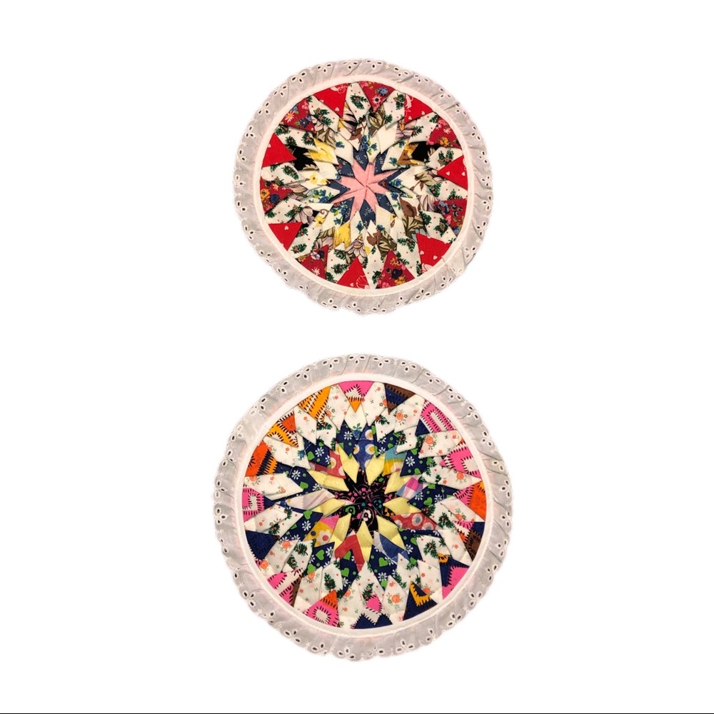 Hand Made Star Quilted Vintage Round Hot Pad Fabric Trivet Multicolored Set 2
